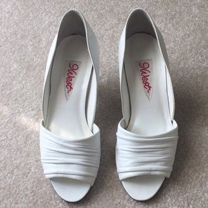 Nine West white open toe pumps